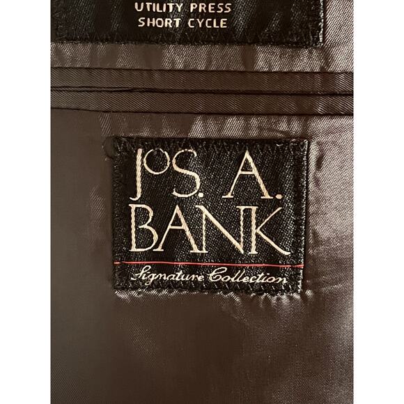 Jos A Bank Signature 41R 34x30 Gray with Ice Blue Dashed Stripe Suit Set - Picture 14 of 16